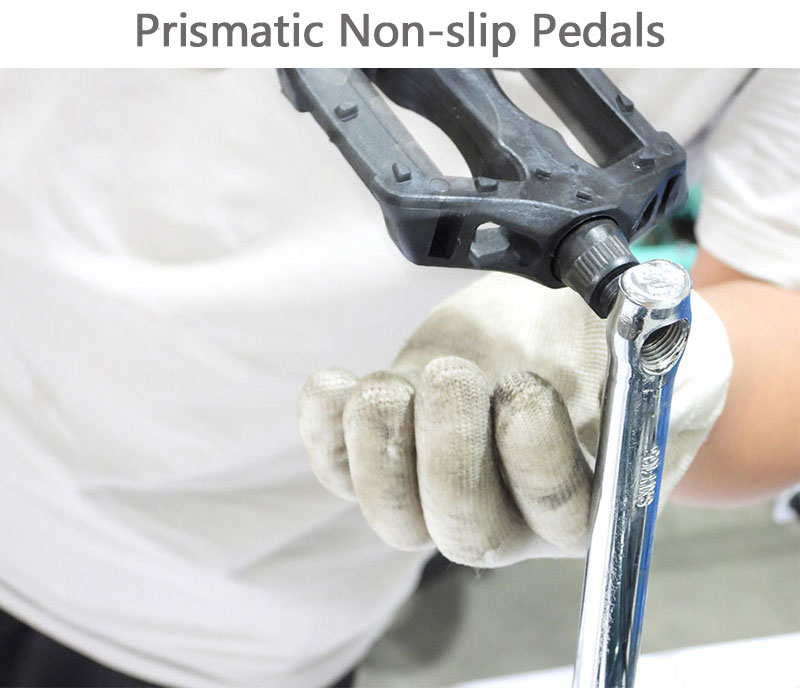 Prismatic non-slip pedals